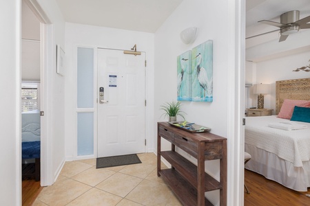 Entryway with Keyless entry