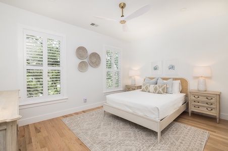 Upstairs Queen Bedroom