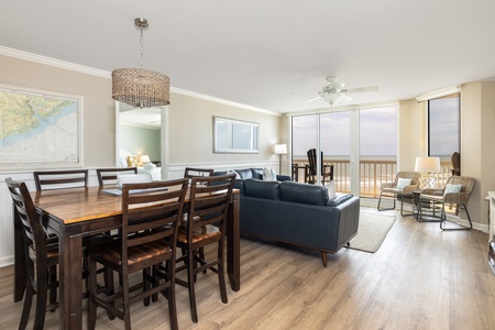 6 people can fit comfortably at your dining table
