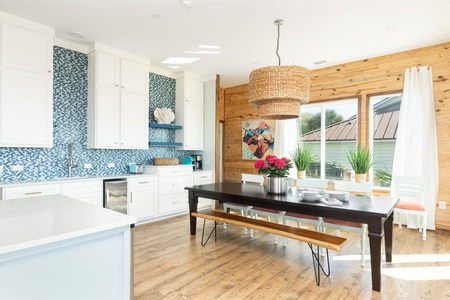 Oceanfront Dining Area