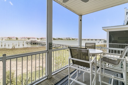 Screened in Porch