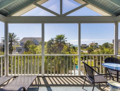 Screened in Porch