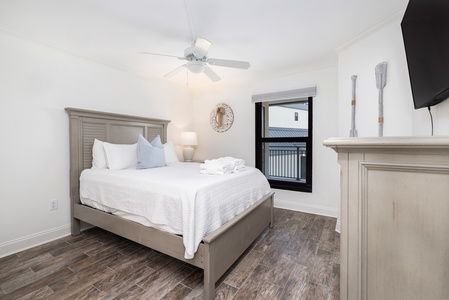 Your second queen bedroom is a quiet retreat and features its own en suite bathroom