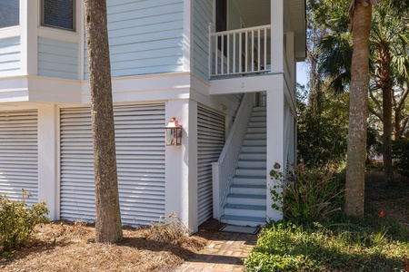 Steps to the front porch