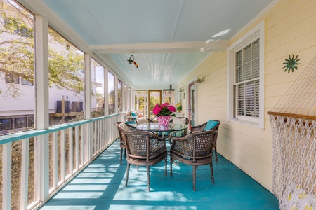 Screened in Porch