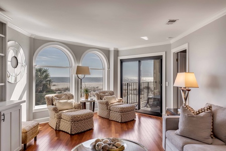 Beautiful beachfront condo