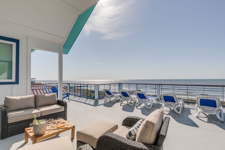 Oceanfront Top Deck