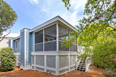 Exterior View of Deja Bleau