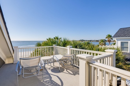 Expansive views await you from your queen room balcony