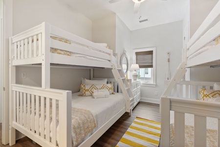 Lemon Bunk Room