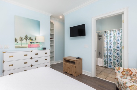 Downstairs Queen Bedroom
