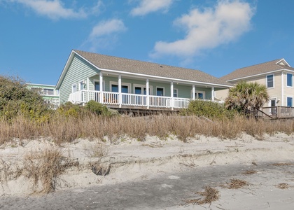 Step out the door to breathtaking ocean views and sandy shores just beyond the dunes