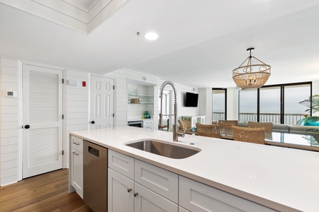 Kitchen to dining area