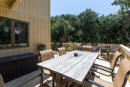 outdoor dining area