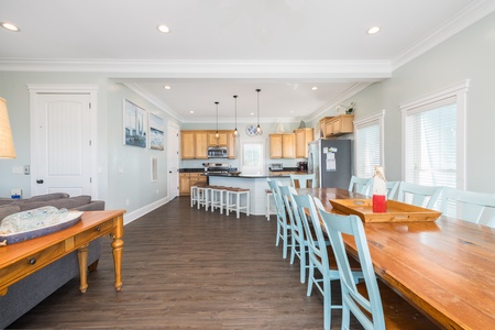 Dining Area/Kitchen