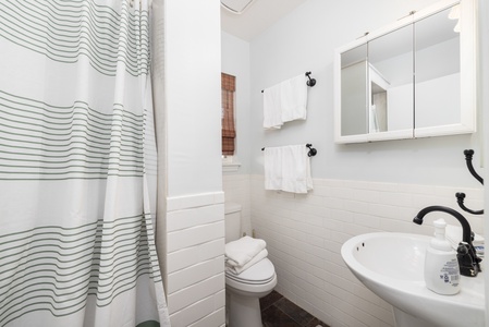 Third Floor Queen En Suite