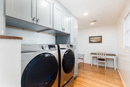 A washer and dryer are available