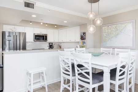 Dining Table/Breakfast Bar