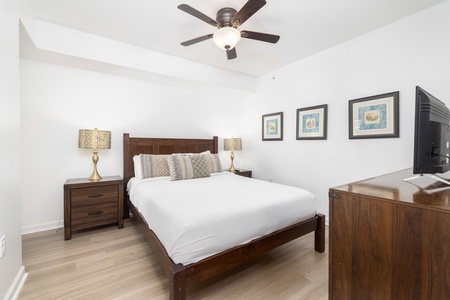 Your queen bedroom features its own en suite bathroom