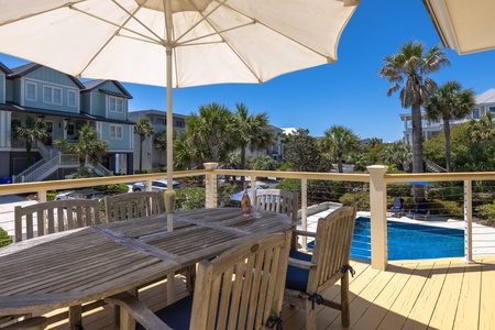 Outdoor Dining Area