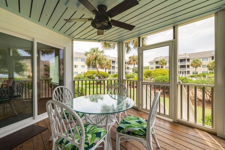 Screened in Porch