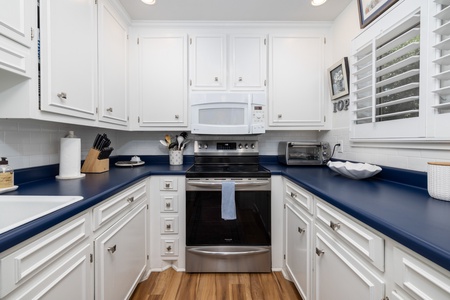 Carolina Sunset features a fully-equipped kitchen, ready for your favorite meals