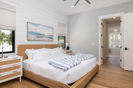 Your primary king bedroom features an en suite bathroom