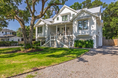 Welcome to Isle of Coladas, a luxury retreat located on Isle of Palms