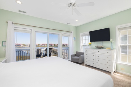 View the dock from your primary king bedroom