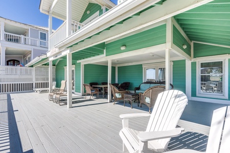 Downstairs porch