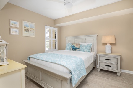 Queen Bedroom #2