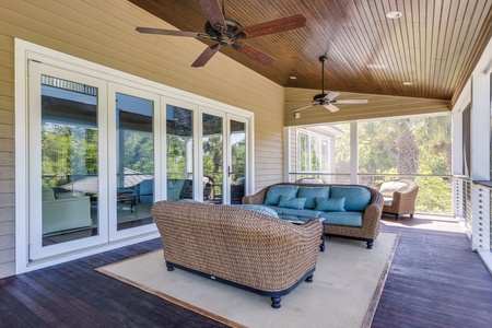 Screened-In Porch