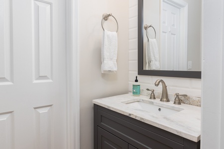 King En Suite Bathroom