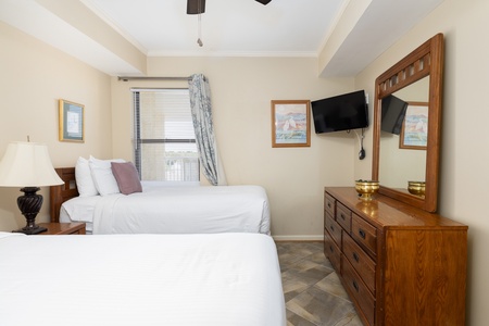 Twin Bedroom