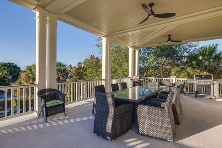 Second Floor Outdoor Dining Area