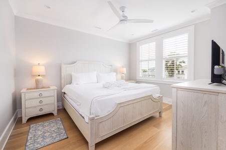 2nd Floor King Bedroom
