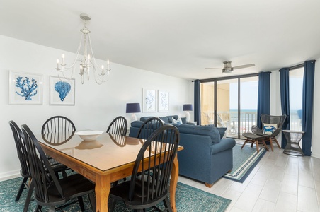 dining room to kitchen