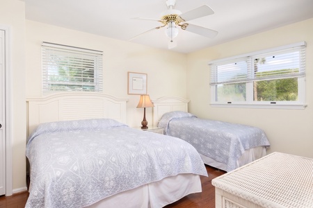 Queen and Twin Bedroom