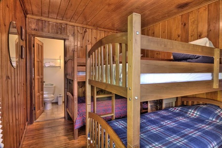 Cabin 2 Second_Bedroom