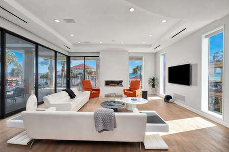 Modern Coastal Living at it's Best