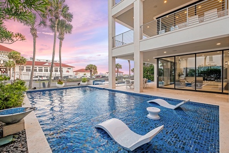 Pool Loungers