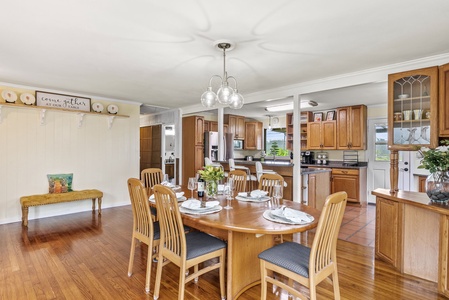Gather around the table for family meals and relaxed island dining with scenic surroundings.