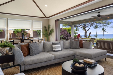 Large pocket doors open to embrace the ocean breezes!