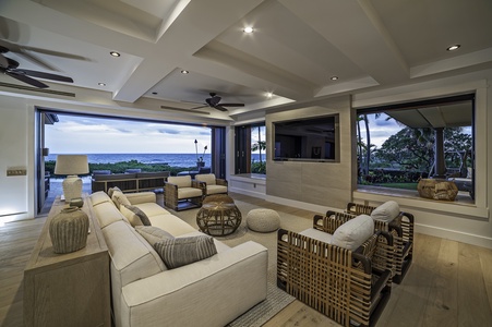 Throughout your stay the beautiful Pacific Ocean will be the backdrop for all of your memories.