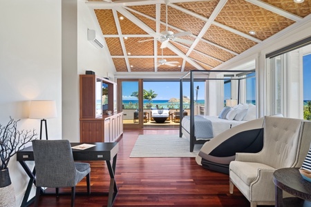 A dedicated workspace to stay productive while away.