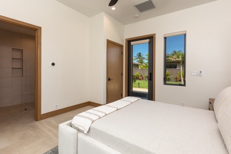 The detached bedrooms offer direct access to the front garden.