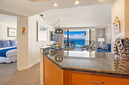 Grab a snack or drink at Kaanapali Shores 903’s granite breakfast bar.