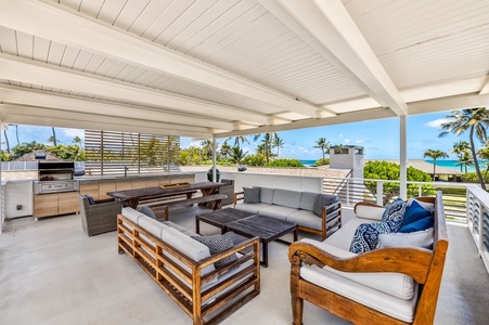 Venture up to the rooftop deck to enjoy peekaboo ocean views.