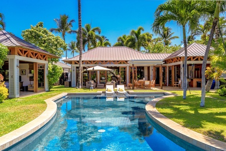 Welcome to Na Hale 3, your tropical Hawaii vacation home.