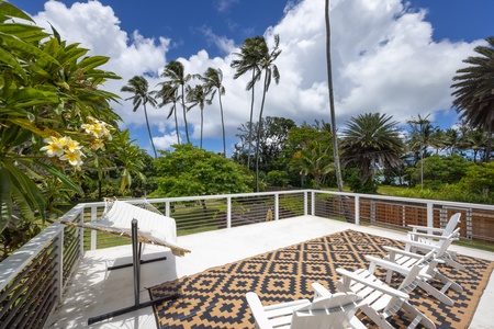 Enjoy the tropical views on the lanai.